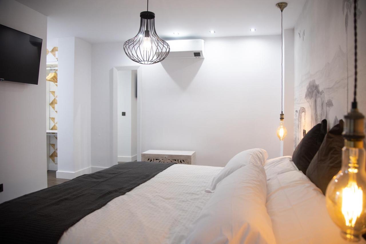 Apartamentos Boutique Cervantes Пласенсия Экстерьер фото